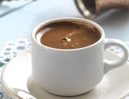 Damla Sakızlı Türk Kahvesi